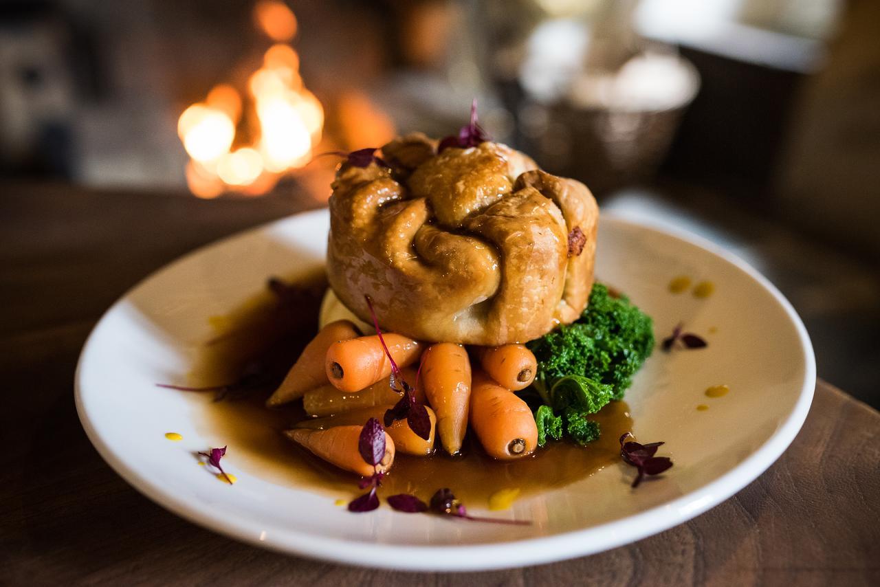 The Fleece Inn Bretforton Экстерьер фото