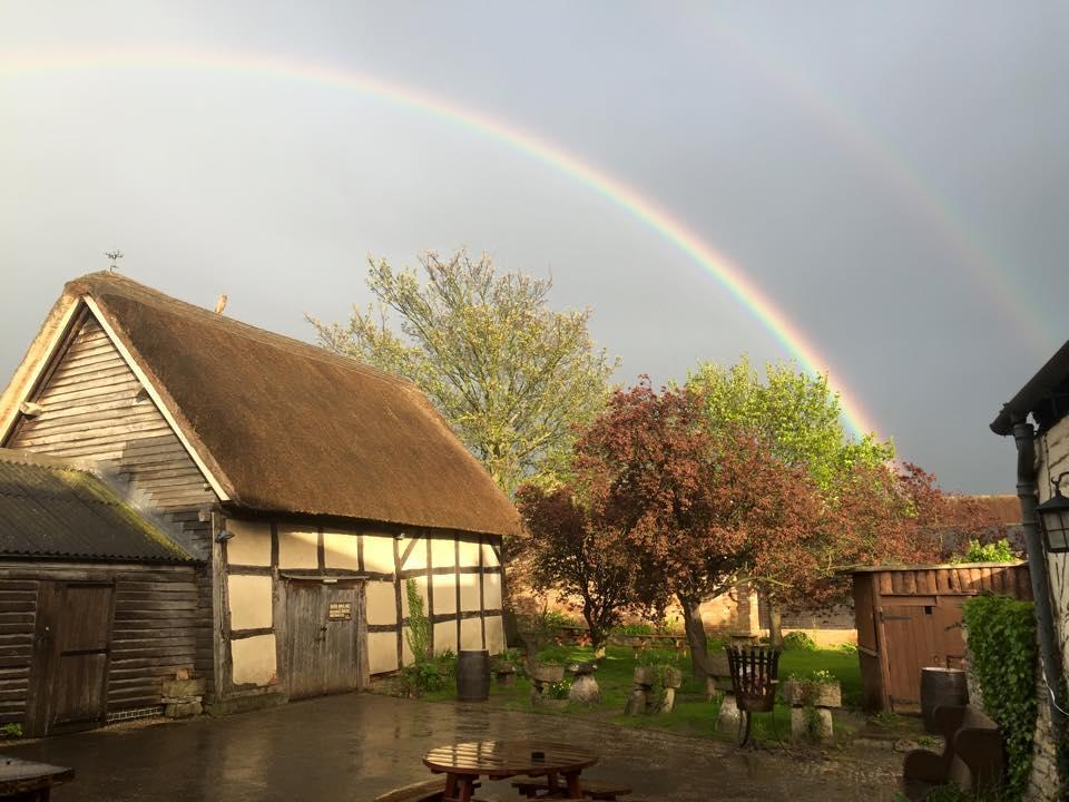 The Fleece Inn Bretforton Экстерьер фото