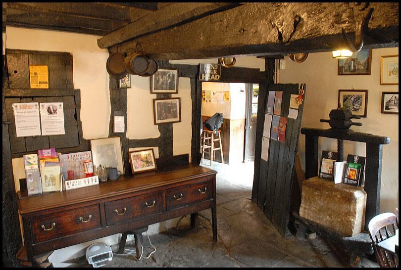 The Fleece Inn Bretforton Экстерьер фото