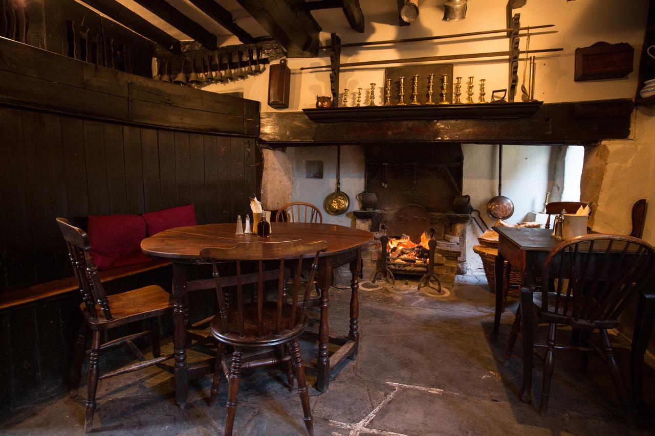 The Fleece Inn Bretforton Экстерьер фото