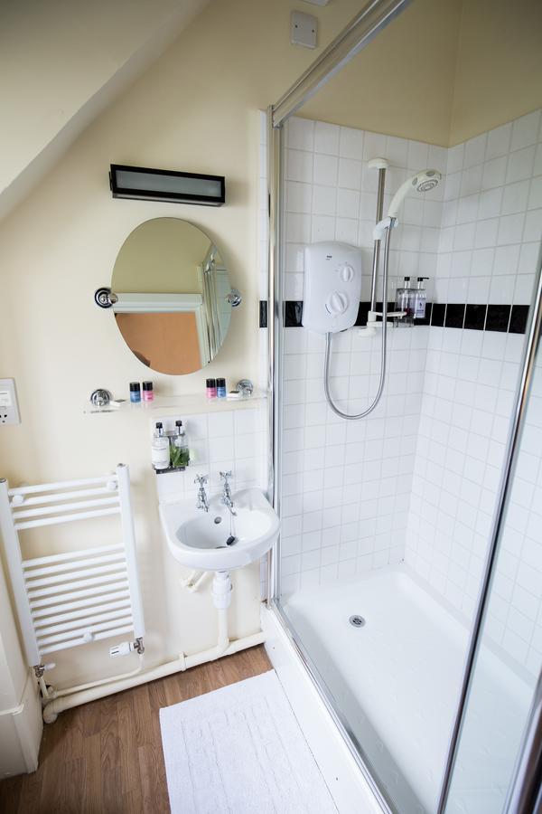 The Fleece Inn Bretforton Экстерьер фото